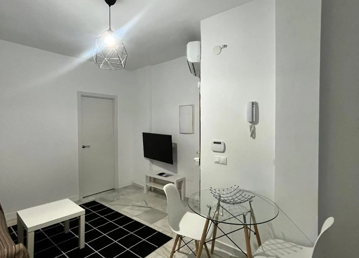 Premium Marmoles Apartments Malaga Spain